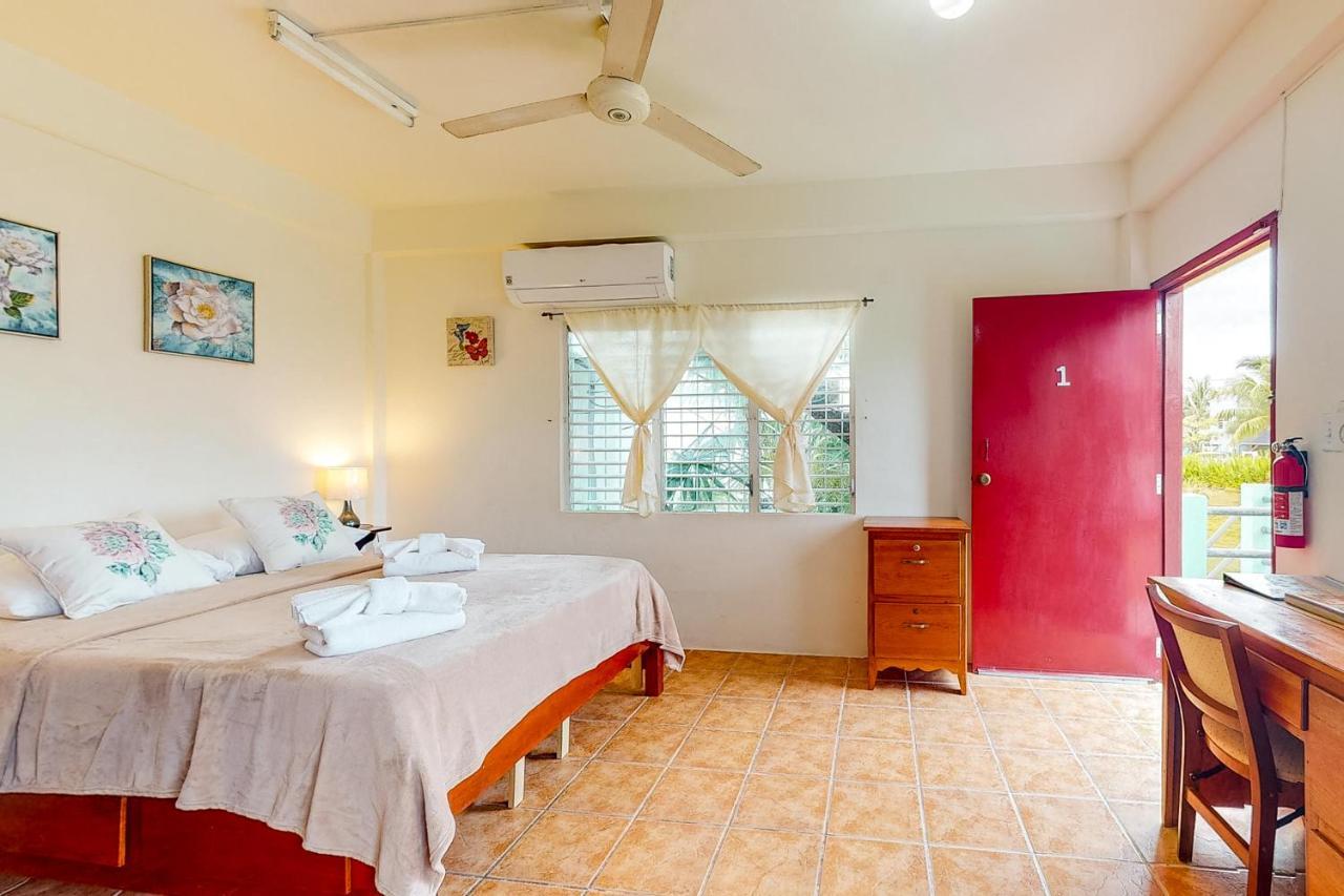 Palmetto#1 @ Island Cabanas Caye Caulker Extérieur photo
