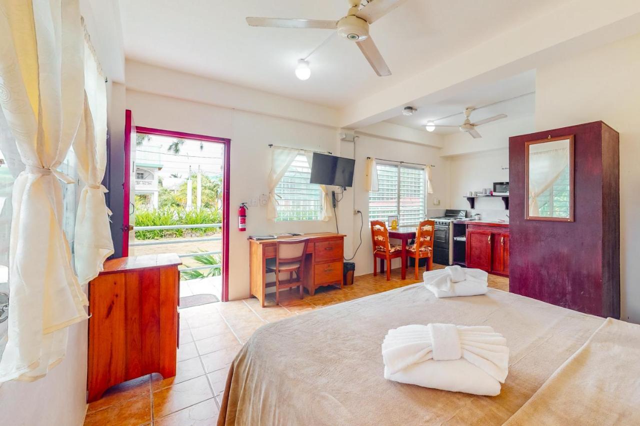 Palmetto#1 @ Island Cabanas Caye Caulker Extérieur photo